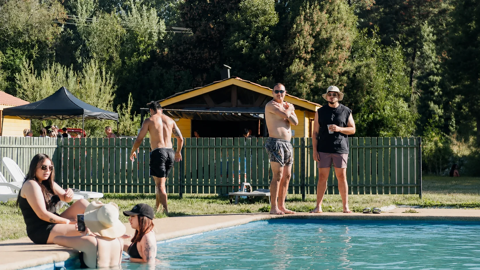 Actividad recreativa en la piscina de La Pastrana